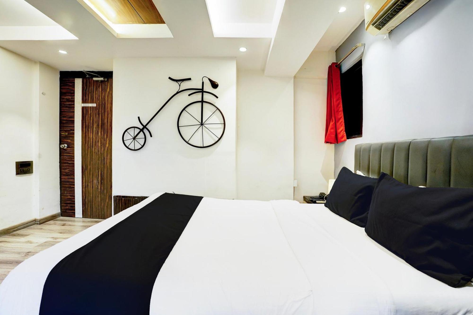 Super Hotel O Seawoods Near Palm Beach Road Formerly Sai Roop Navi Mumbai Eksteriør billede