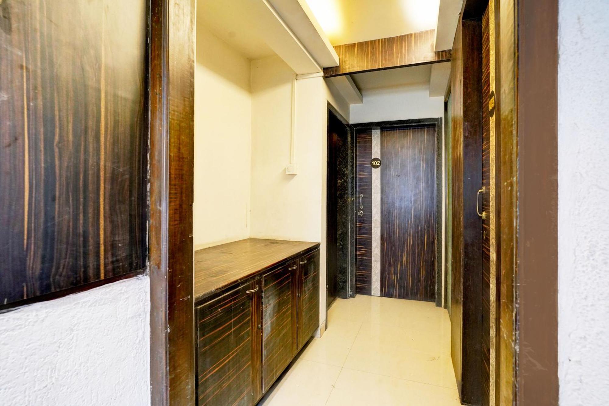 Super Hotel O Seawoods Near Palm Beach Road Formerly Sai Roop Navi Mumbai Eksteriør billede